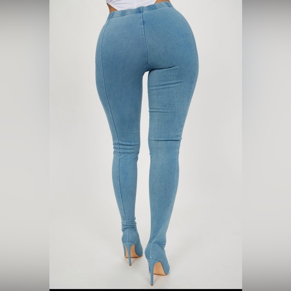 Brand New never worn sold out denim boot leggings size 9 amazing!!!! - Picture 2 of 3